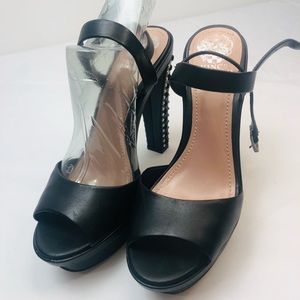 Women Vince Camuto   Black open toe shoe size-9